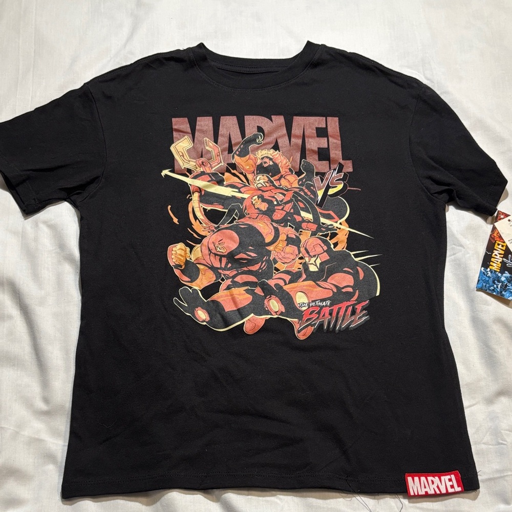 Marvel Boys Graphic Tee Size L Black Red Superhero T-Shirt NWT Comic Fan Gift